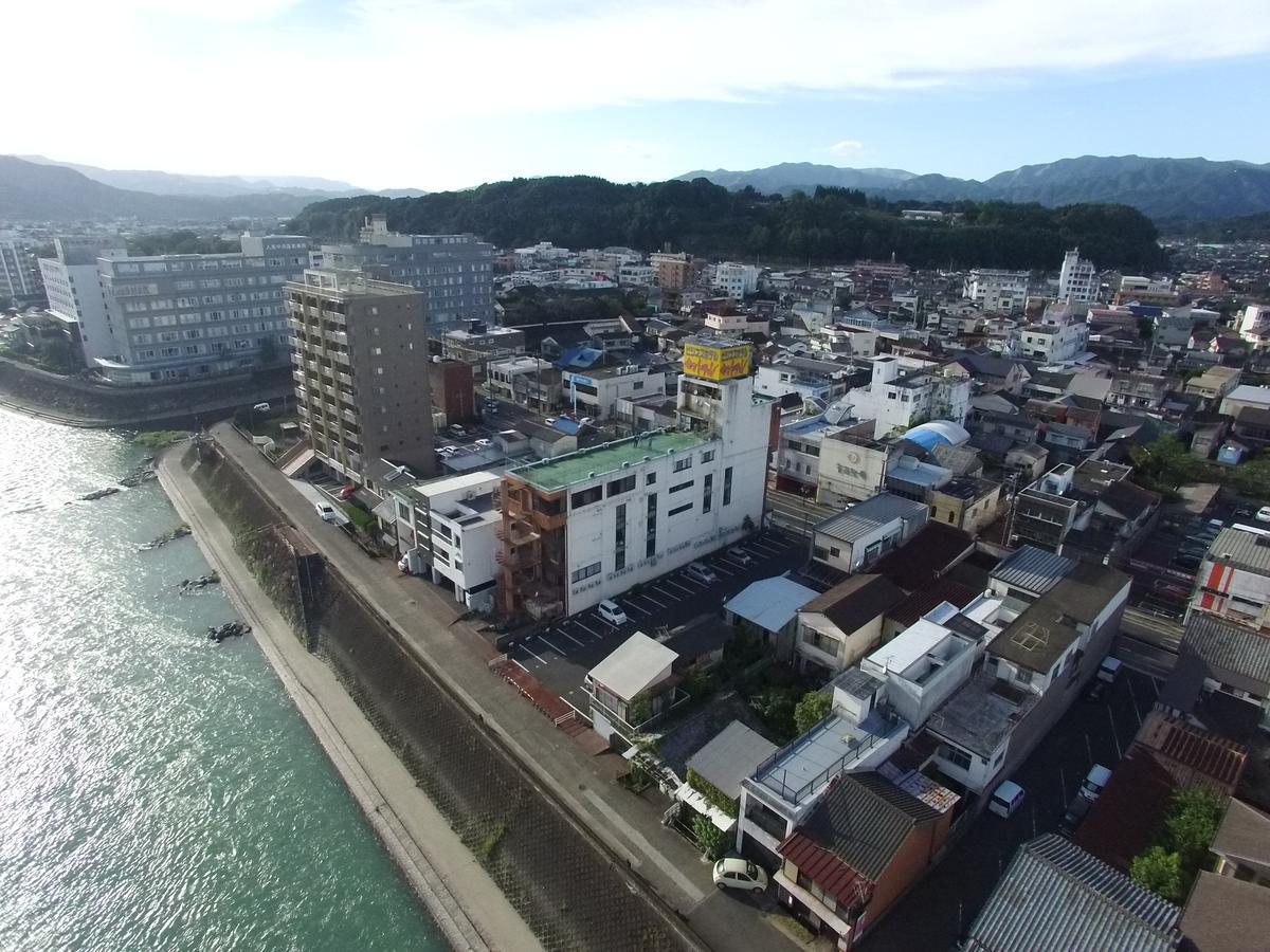 Business Hotel Central Hitoyoshi Exterior foto
